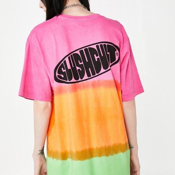 NWT UO Urban Outfitters Slushcult Slant Logo Tee Shirt M - Picture 1 of 3